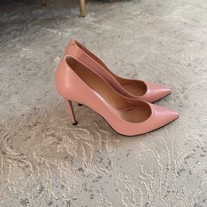 IL Passo leather Elegant Pink Pointed-Toe Heels ,size 8